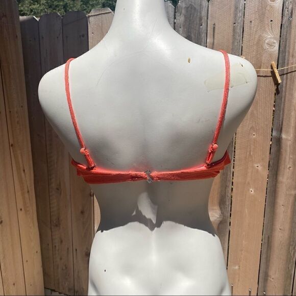 Lovers + Friends ruffle Anga bikini Top in Salmon size XS - Picture 7 of 8